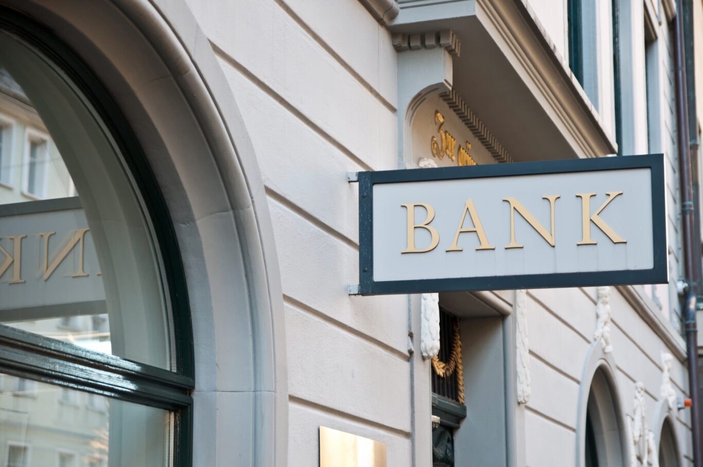 exterior sign bank